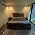 2Br W Private Pool Near The Beach - Spacious Stay