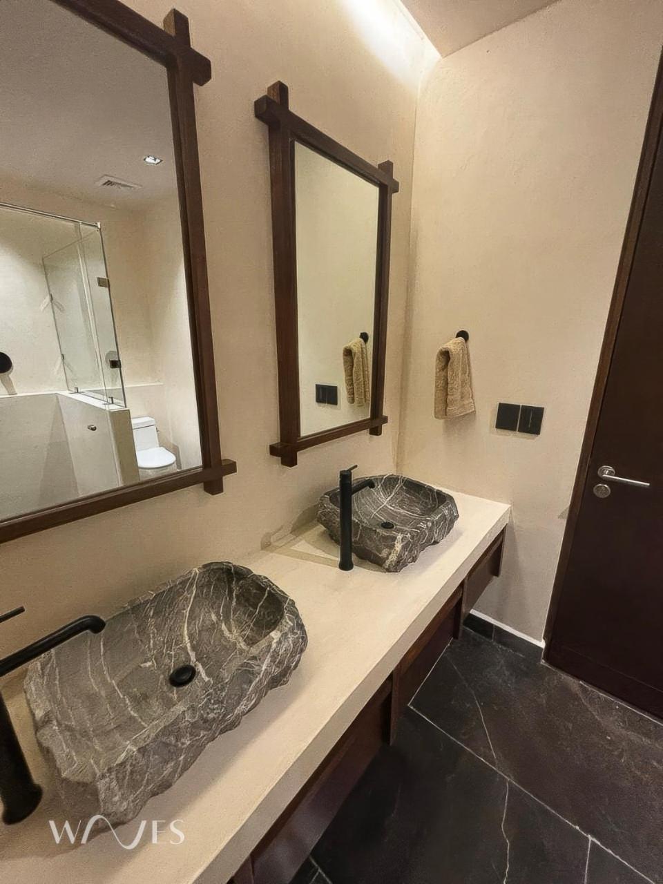 2br W Private Pool Near The - Spacious Apartment *